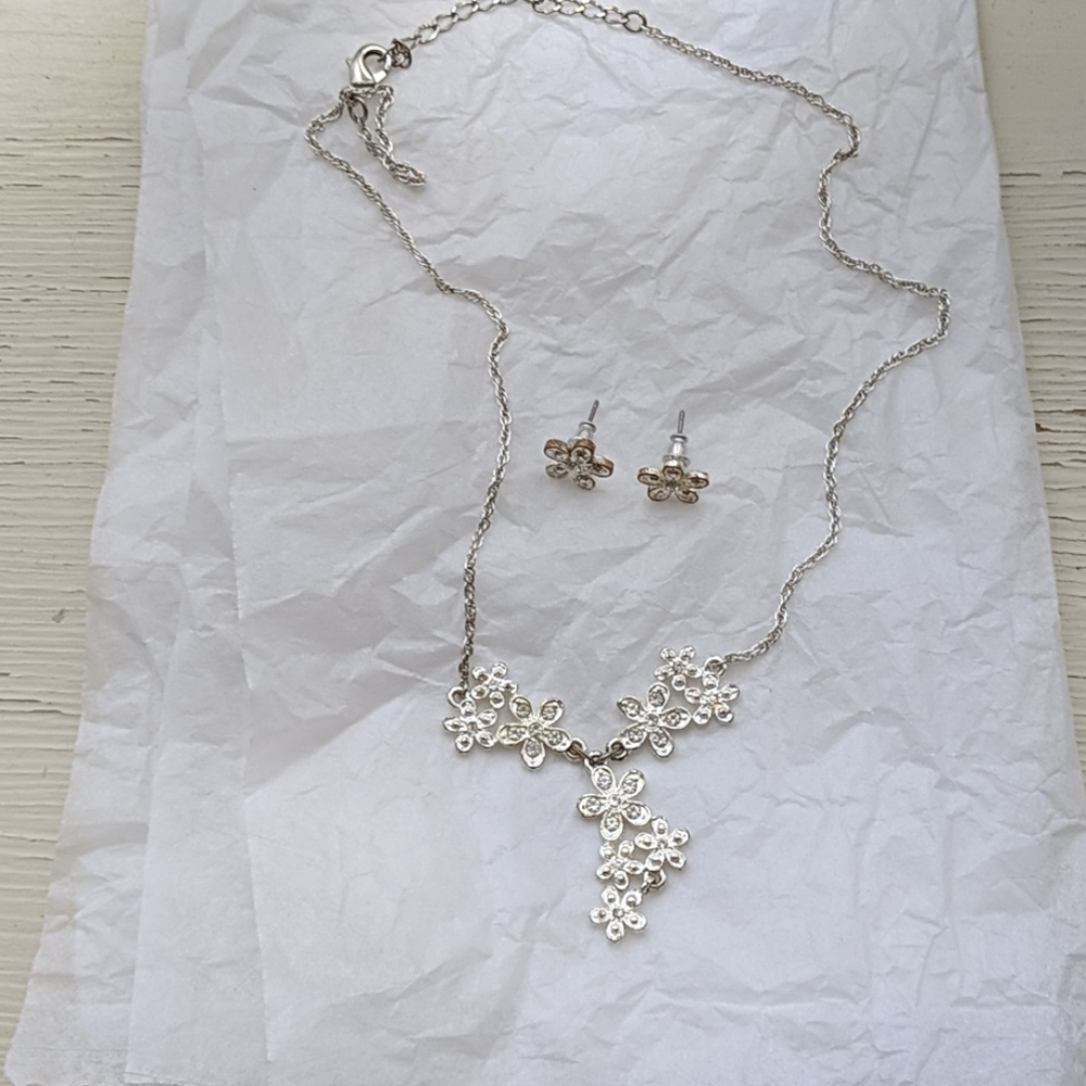 Silver and Rhinestone Flower Necklace and Earrings